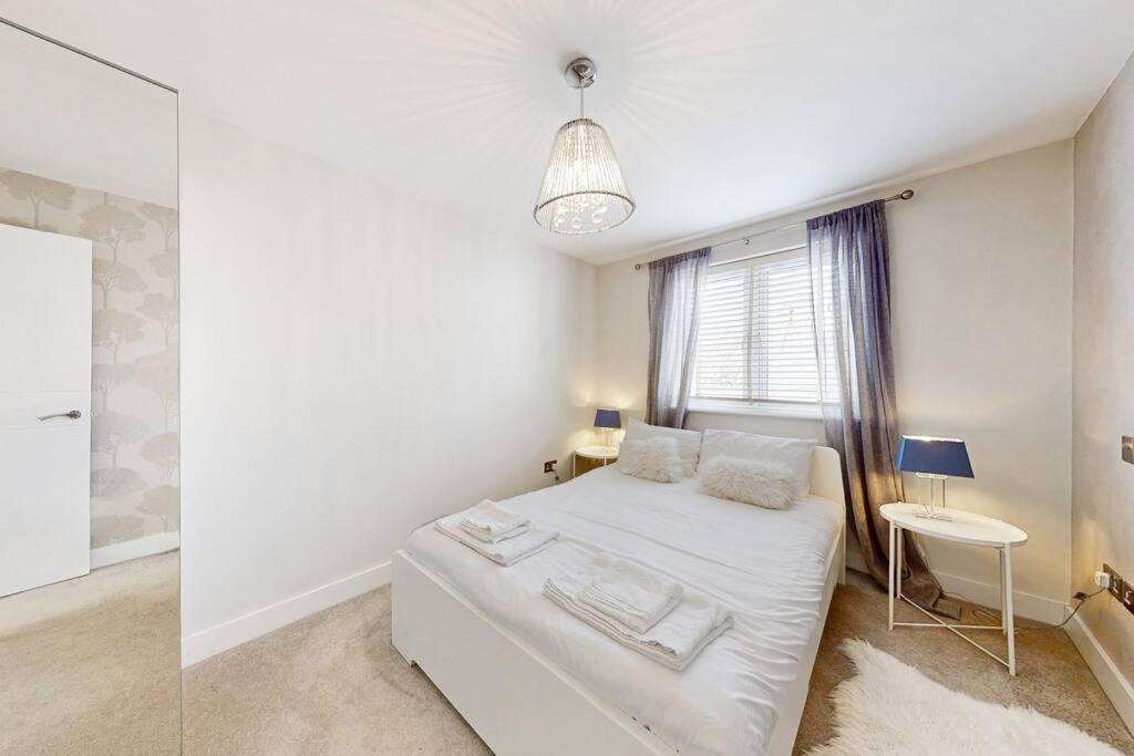 Stylish 2Bed2Bath Flat 4Min From Tube Station Villa Londra Exterior foto